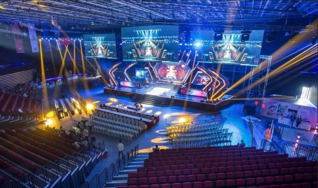 精神不仅是 精神不仅是