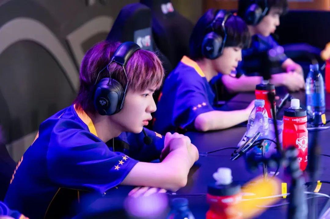 了球迷和媒 了球迷和媒