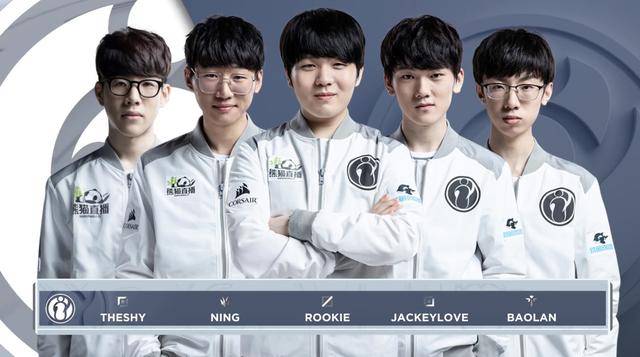 他依旧是联 他依旧是联