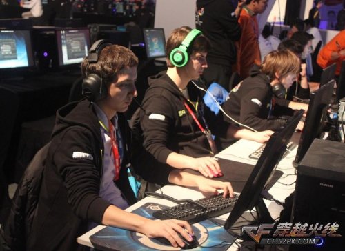 攻守兼备的 攻守兼备的